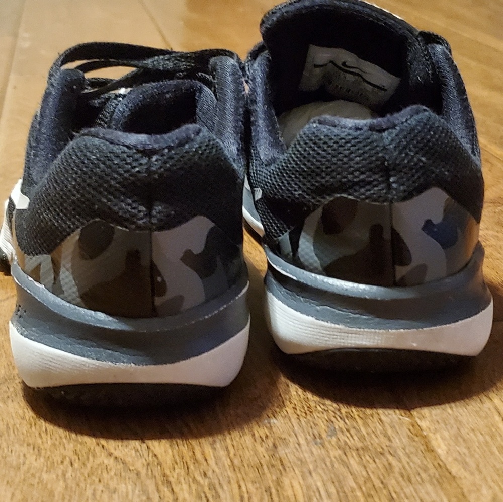 Nike Fex TR Control Size 1y boys